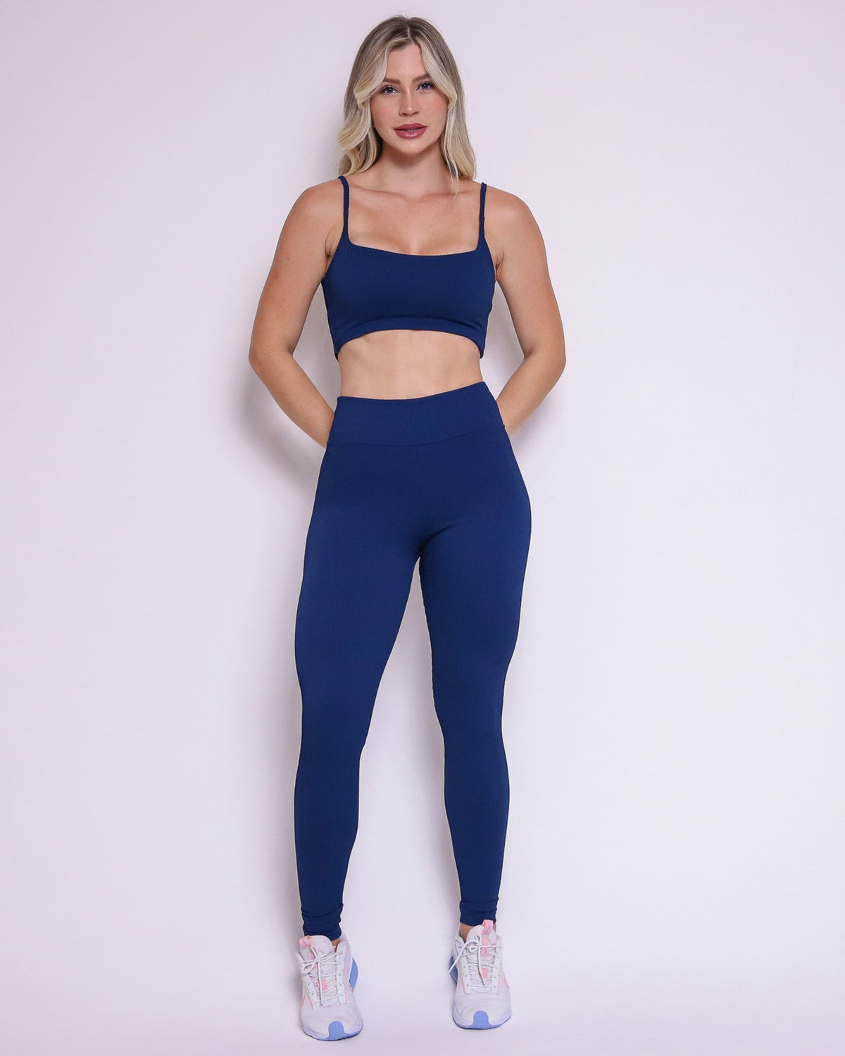 Conjunto Legging Básico Textura Valência + Top Bruna