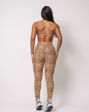 Conjunto Legging Empina Bumbum Savana + Top Angie